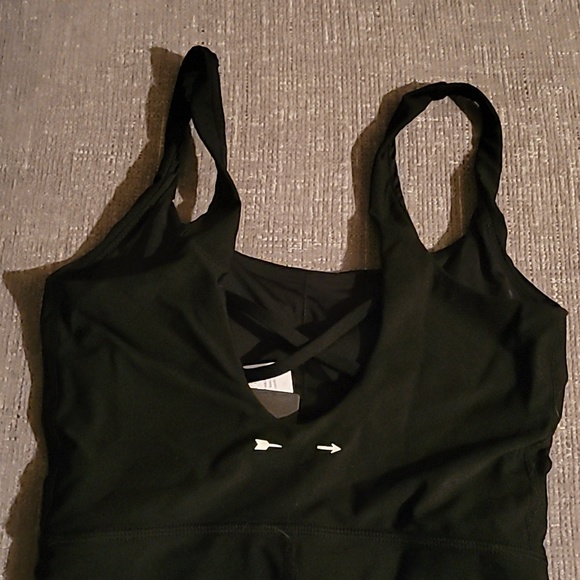 A one-piece set. Brand new with tags. - Picture 5 of 11
